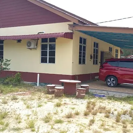 Mufeed Homestay Kampong Wakaf Tengah Exterior photo