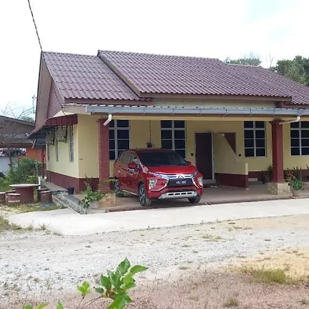 Mufeed Homestay Kampong Wakaf Tengah Exterior photo