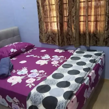 Mufeed Homestay Kampong Wakaf Tengah Exterior photo