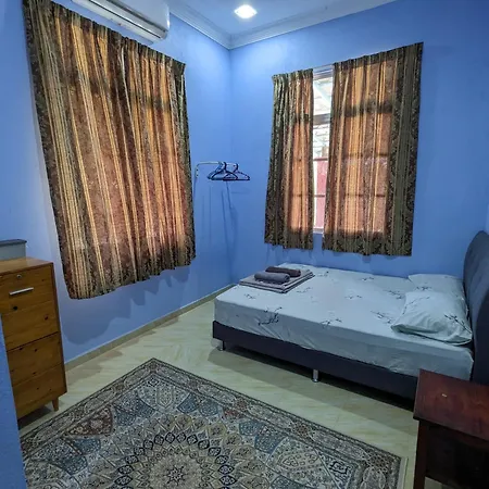 Mufeed Homestay Kampong Wakaf Tengah Exterior photo