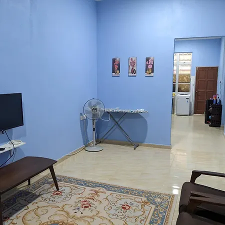 Mufeed Homestay Kampong Wakaf Tengah Exterior photo